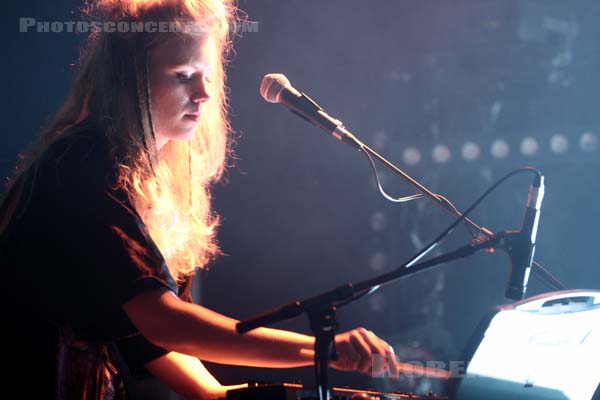 SCHOOL IS COOL - 2012-11-22 - PARIS - Nouveau Casino - 